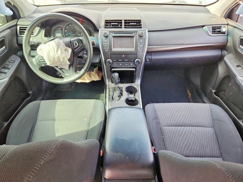 65179956 :رقم المزاد ، 4T1BF1FK0FU489910 vin ، 2015 Toyota Camry مزاد بيع