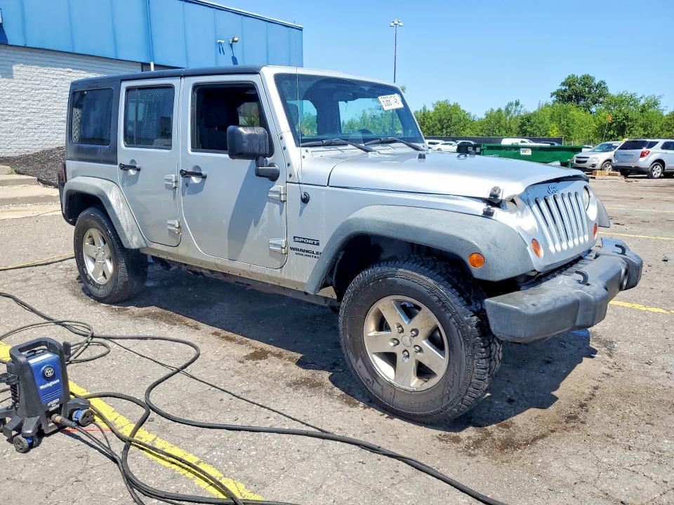 2011 Jeep Wrangler Unlimited მანქანა იყიდება აუქციონზე, vin: 1J4BA3H18BL604282, აუქციონის ნომერი: 63661746