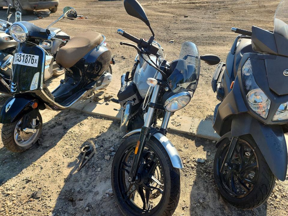 65756916 :رقم المزاد ، ZGULDU016JM000092 vin ، 2018 Moto Guzzi V7 Iii مزاد بيع