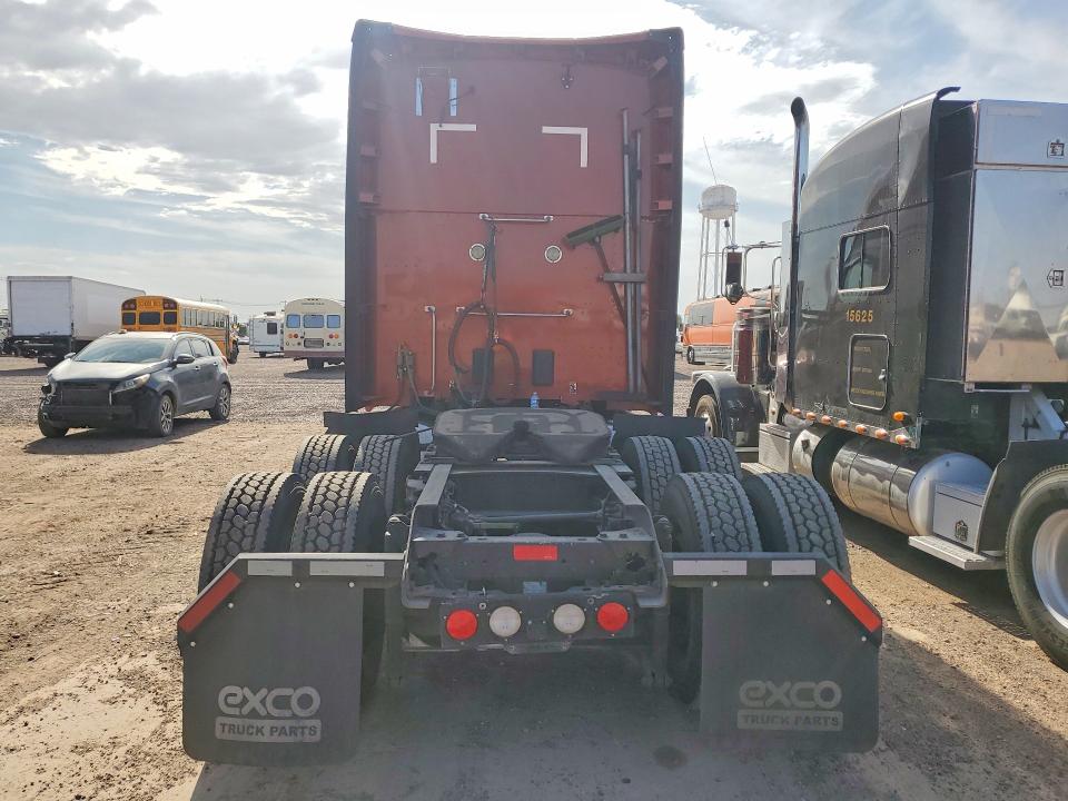 67165136 :رقم المزاد ، 1XKYDP9X8LJ342427 vin ، 2020 Kenworth Construction مزاد بيع