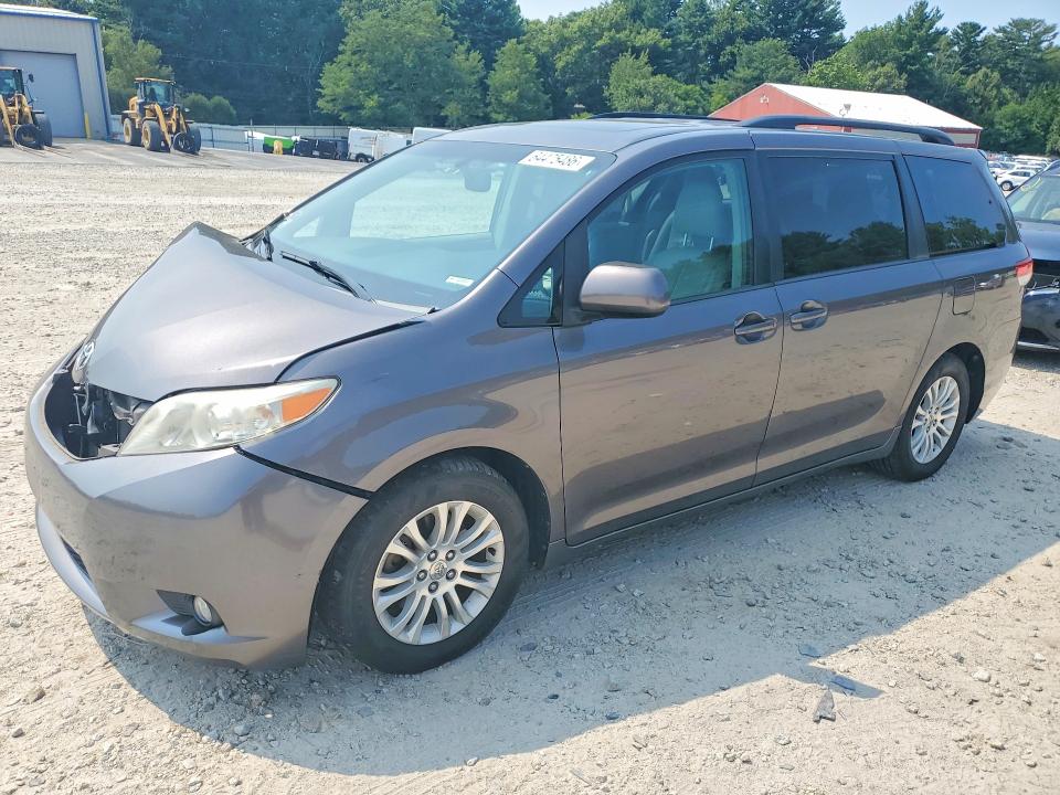 2014 Toyota Sienna მანქანა იყიდება აუქციონზე, vin: 5TDYK3DC7ES494963, აუქციონის ნომერი: 64475486