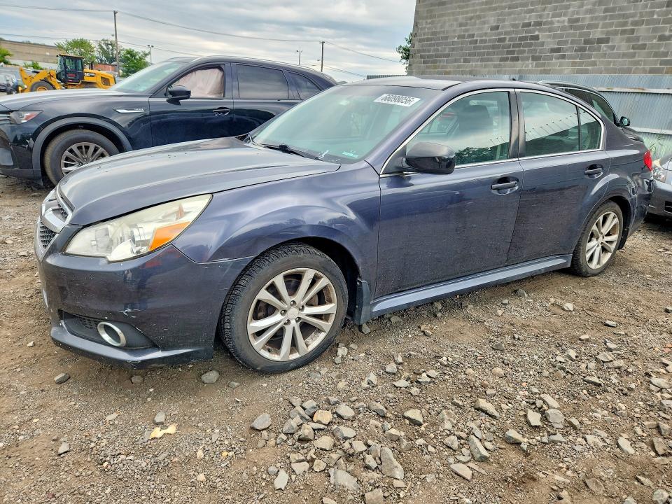 66098056 :رقم المزاد ، 4S3BMBC63D3039856 vin ، 2013 Subaru Legacy مزاد بيع