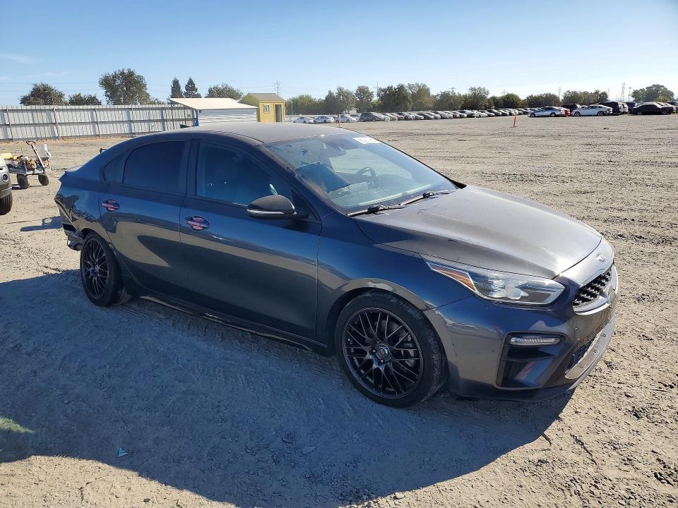 2020 Kia Forte მანქანა იყიდება აუქციონზე, vin: 3KPF44AC1LE252799, აუქციონის ნომერი: 66221086