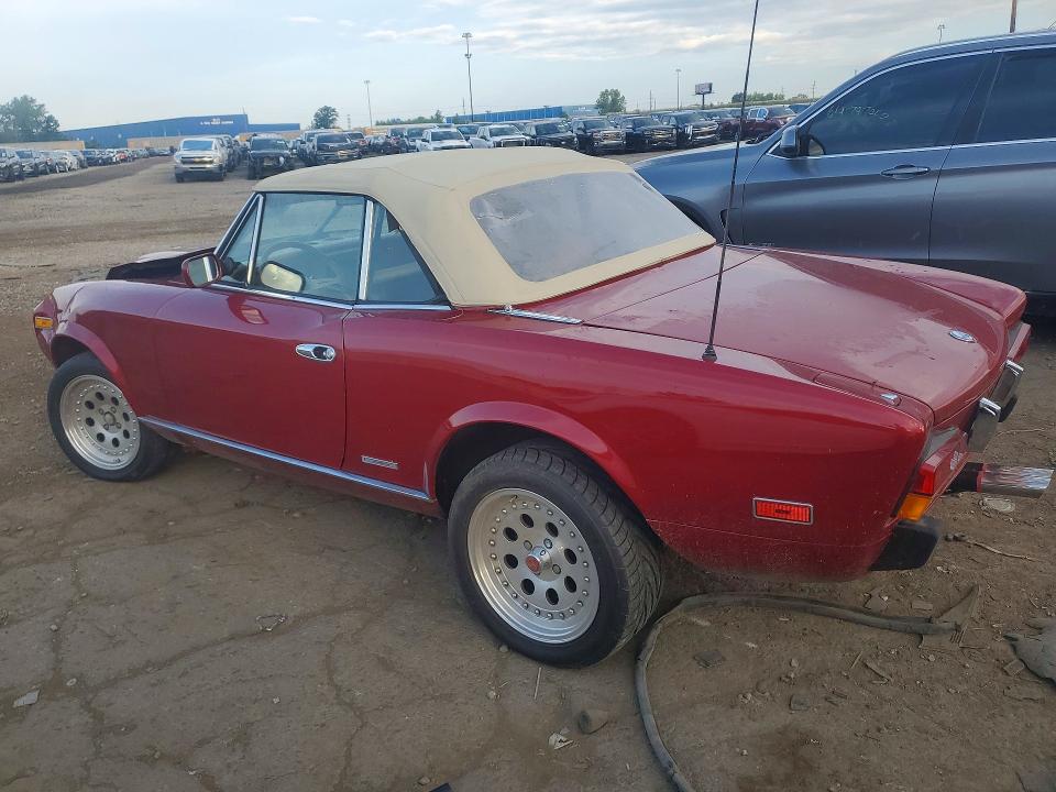 65265996 :رقم المزاد ، ZFRAS00B4E5504582 vin ، 1984 Fiat Pininfarina مزاد بيع