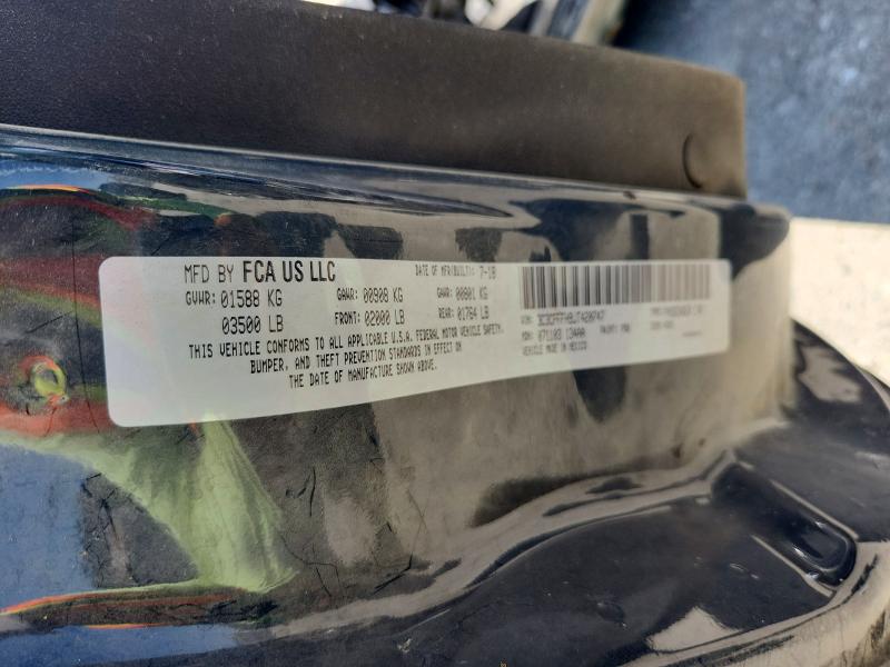 66778326 :رقم المزاد ، 3C3CFFFH9JT420747 vin ، 2018 Fiat 500 مزاد بيع