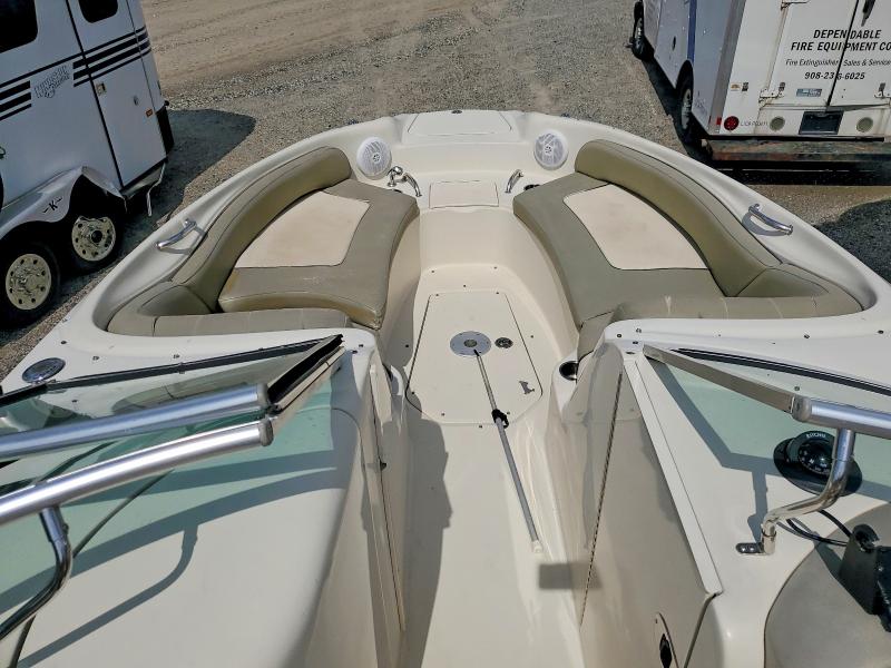 Продаж на аукціоні авто 2005 Sea Ray Boat 240' Sundeck, vin: SERV4733B505, номер лоту: 64297676