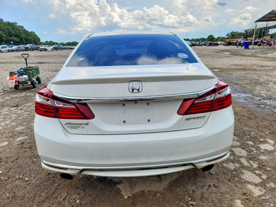 Aukcja sprzedaży 2017 Honda Accord, vin: 1HGCR2F68HA082836, numer aukcji: 64623606