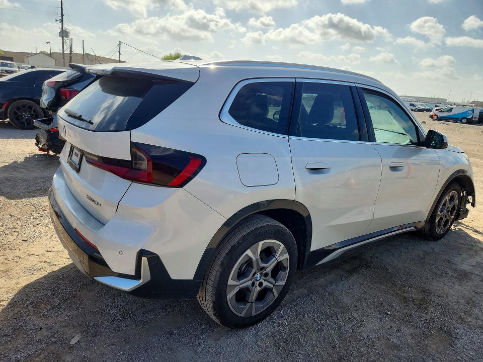 2026 Bmw X1 მანქანა იყიდება აუქციონზე, vin: WBX73EF08T5637884, აუქციონის ნომერი: 65824066