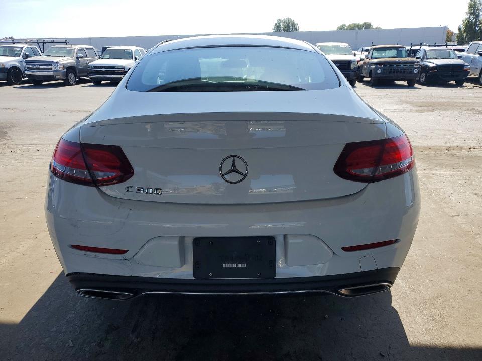 64599866 :رقم المزاد ، WDDWJ4JBXHF367484 vin ، 2017 Mercedes-benz C مزاد بيع