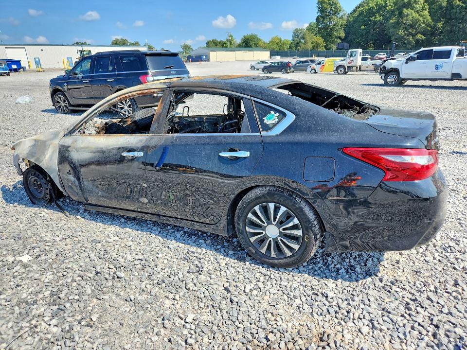 Продаж на аукціоні авто 2018 Nissan Altima, vin: 1N4AL3AP0JC293428, номер лоту: 67176666