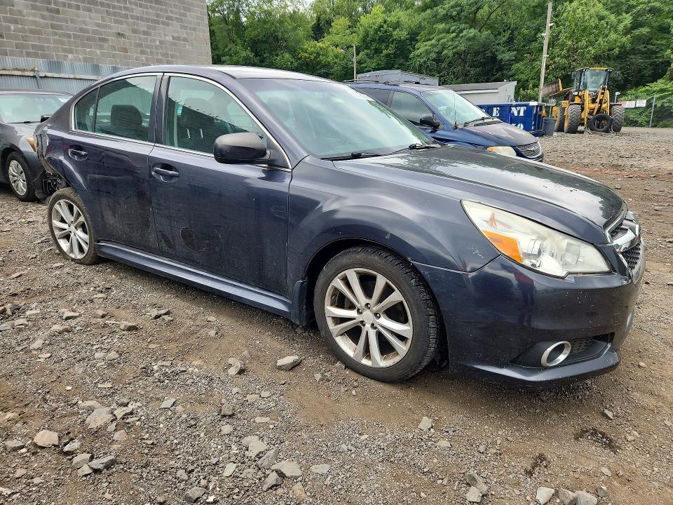 66098056 :رقم المزاد ، 4S3BMBC63D3039856 vin ، 2013 Subaru Legacy مزاد بيع