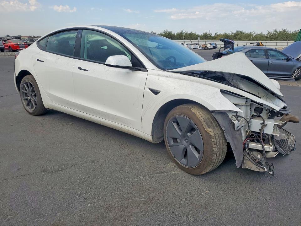 2023 Tesla Model 3 მანქანა იყიდება აუქციონზე, vin: 5YJ3E1EA3PF485915, აუქციონის ნომერი: 64945206