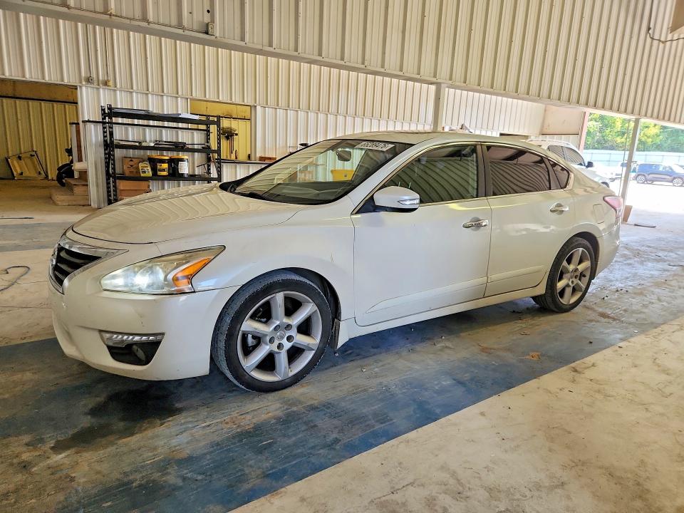 2013 Nissan Altima მანქანა იყიდება აუქციონზე, vin: 1N4BL3AP1DN426937, აუქციონის ნომერი: 65289476