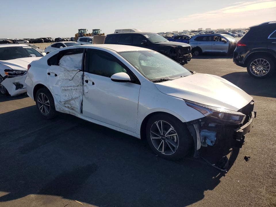 Продаж на аукціоні авто 2023 Kia Forte, vin: 3KPF24AD0PE602931, номер лоту: 64418106