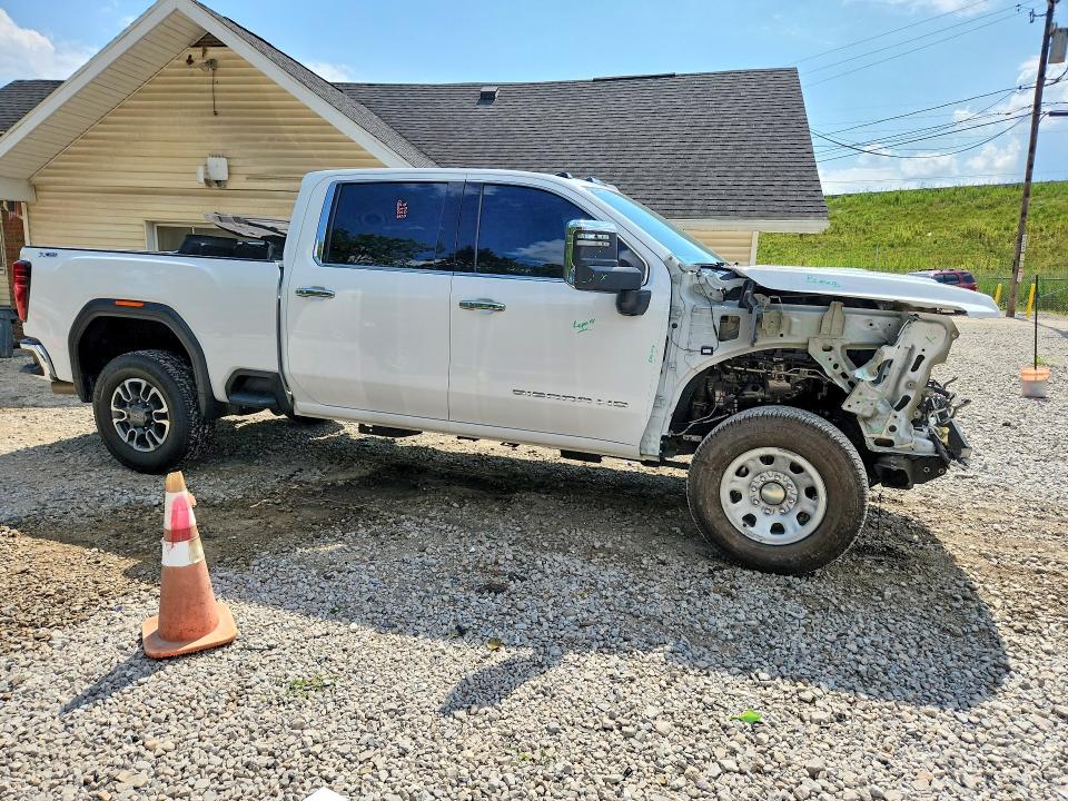 63744496 :رقم المزاد ، 1GT19NEY8RF270951 vin ، 2024 Gmc Sierra مزاد بيع