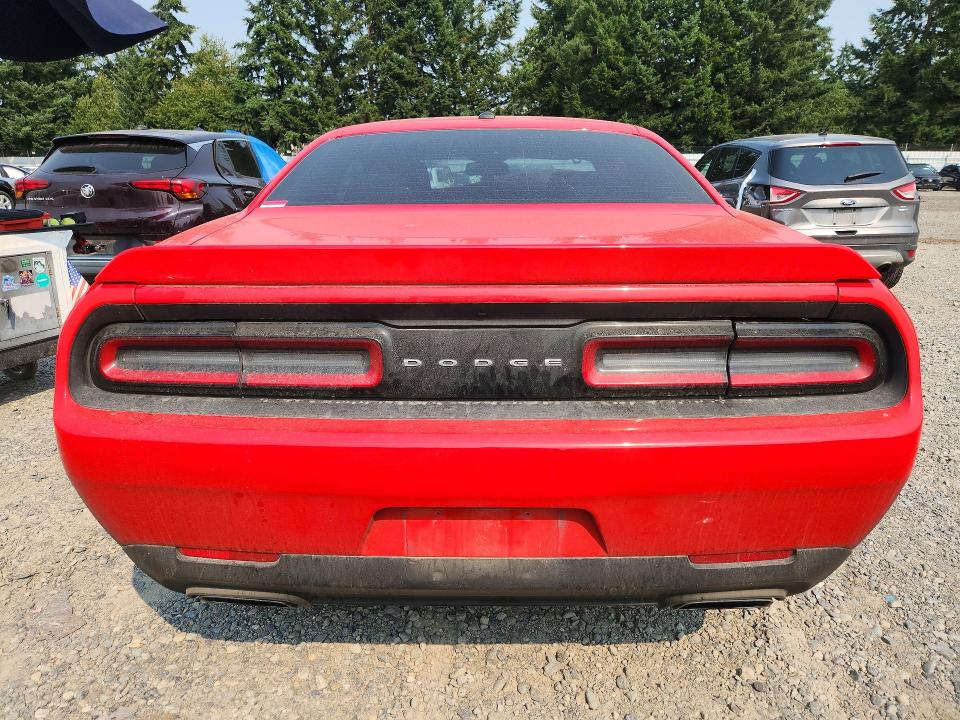 63592676 :رقم المزاد ، 2C3CDZBT0HH517744 vin ، 2017 Dodge Challenger مزاد بيع