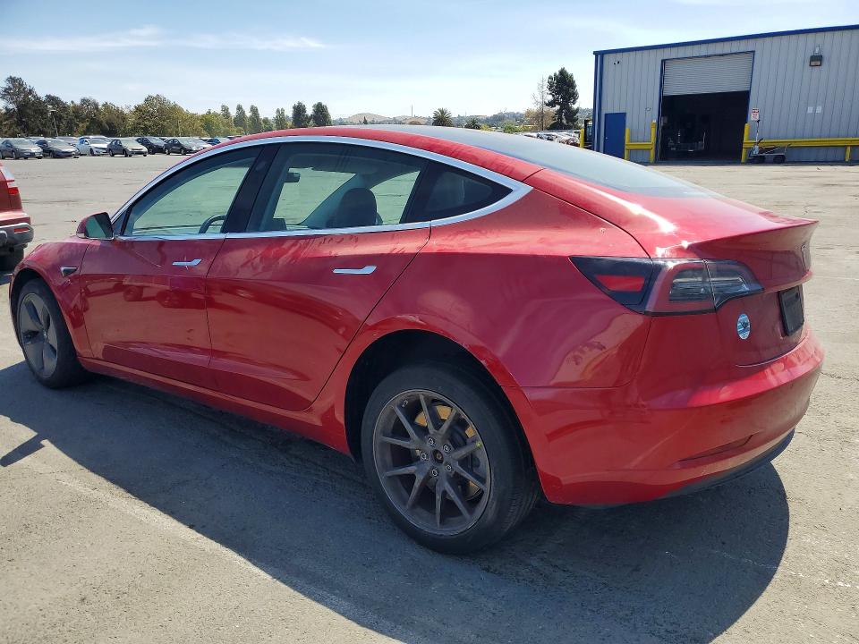 64767446 :رقم المزاد ، 5YJ3E1EA9KF308570 vin ، 2019 Tesla Model 3 مزاد بيع