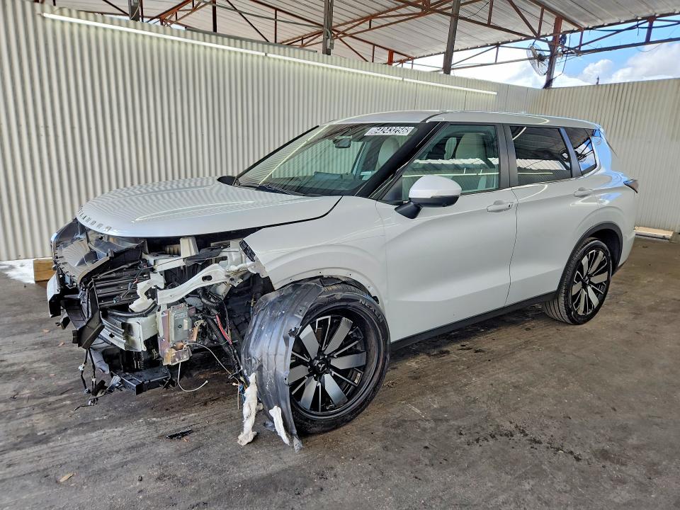 64243256 :رقم المزاد ، JA4J3VA85SZ025515 vin ، 2025 Mitsubishi Outlander مزاد بيع