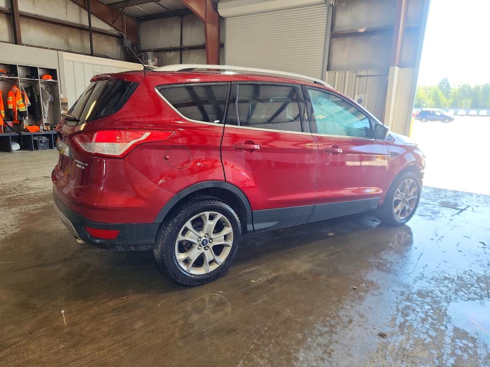 62515586 :رقم المزاد ، 1FMCU9J93FUC52972 vin ، 2015 Ford Escape مزاد بيع