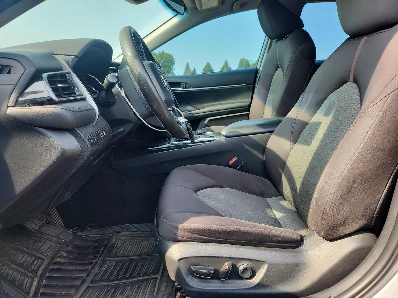 64756776 :رقم المزاد ، 4T1B31HKXKU514893 vin ، 2019 Toyota Camry مزاد بيع