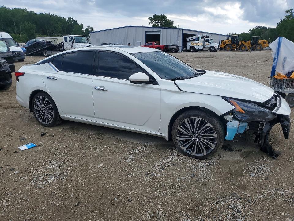 65720676 :رقم المزاد ، 1N4BL4EV6PN355480 vin ، 2023 Nissan Altima مزاد بيع