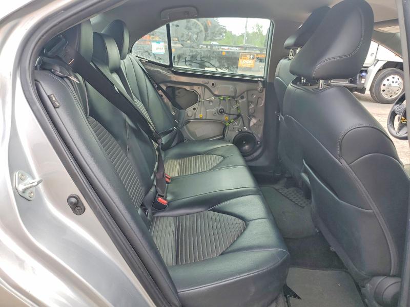 64771066 :رقم المزاد ، 4T1G11AK9MU433800 vin ، 2021 Toyota Camry مزاد بيع