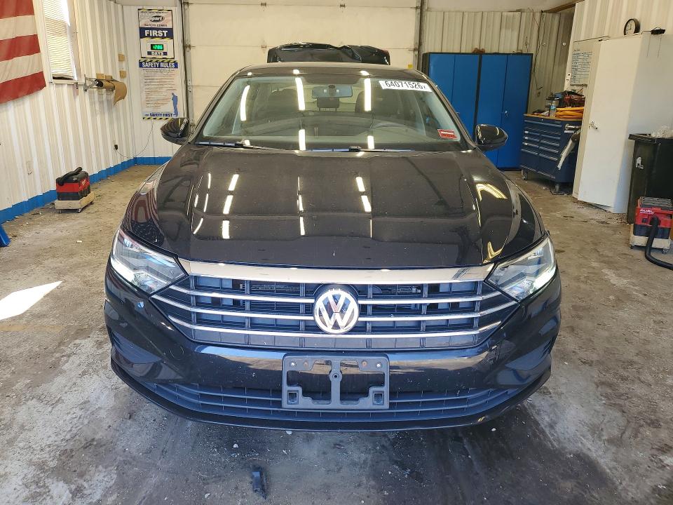 64071526 :رقم المزاد ، 3VWC57BU3KM082052 vin ، 2019 Volkswagen Jetta مزاد بيع