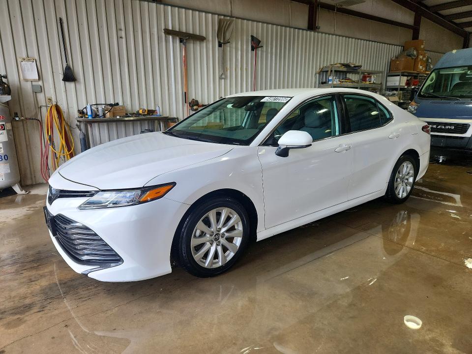 Продаж на аукціоні авто 2020 Toyota Camry, vin: 4T1C11AK6LU935614, номер лоту: 64977206