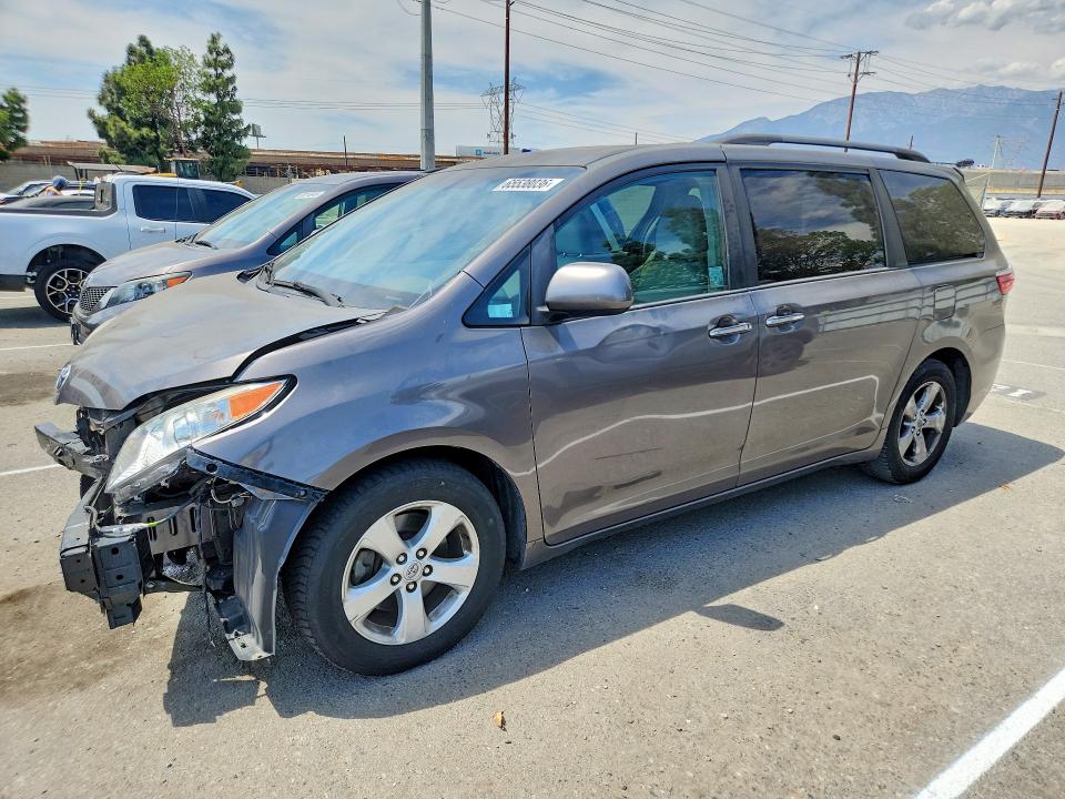 Aukcja sprzedaży 2017 Toyota Sienna, vin: 5TDYZ3DC4HS794850, numer aukcji: 65538036