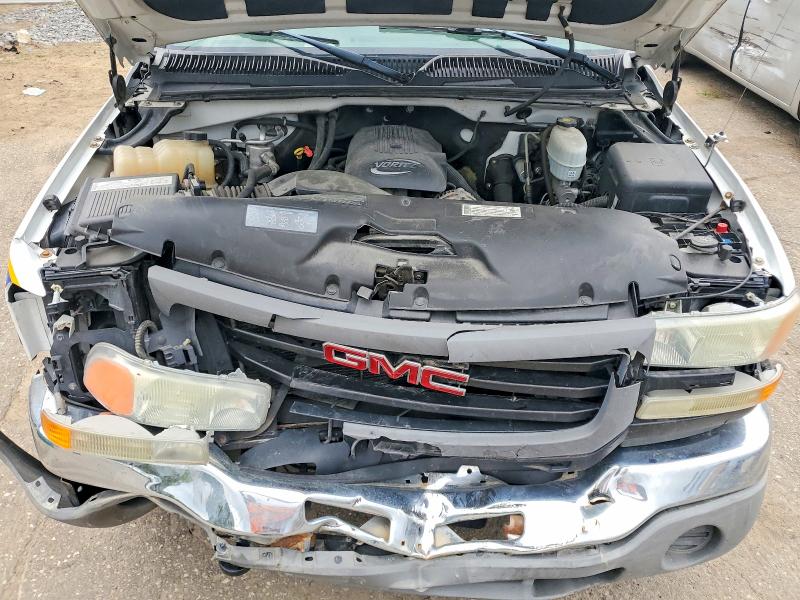 64600486 :رقم المزاد ، 1GTHK24U54E298012 vin ، 2004 Gmc Sierra مزاد بيع