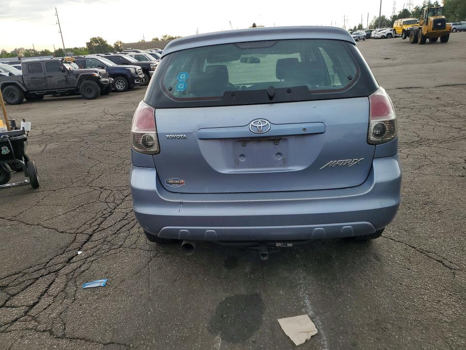 64501936 :رقم المزاد ، 2T1KR32E86C596921 vin ، 2006 Toyota Matrix مزاد بيع