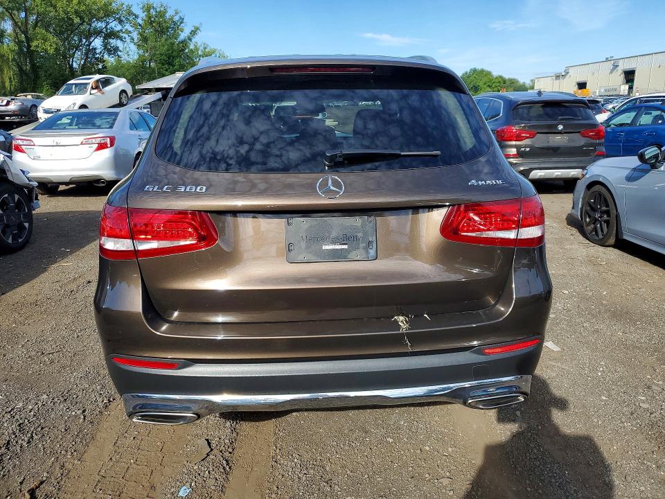 66283806 :رقم المزاد ، WDC0G4KB3HV012976 vin ، 2017 Mercedes-benz Glc مزاد بيع