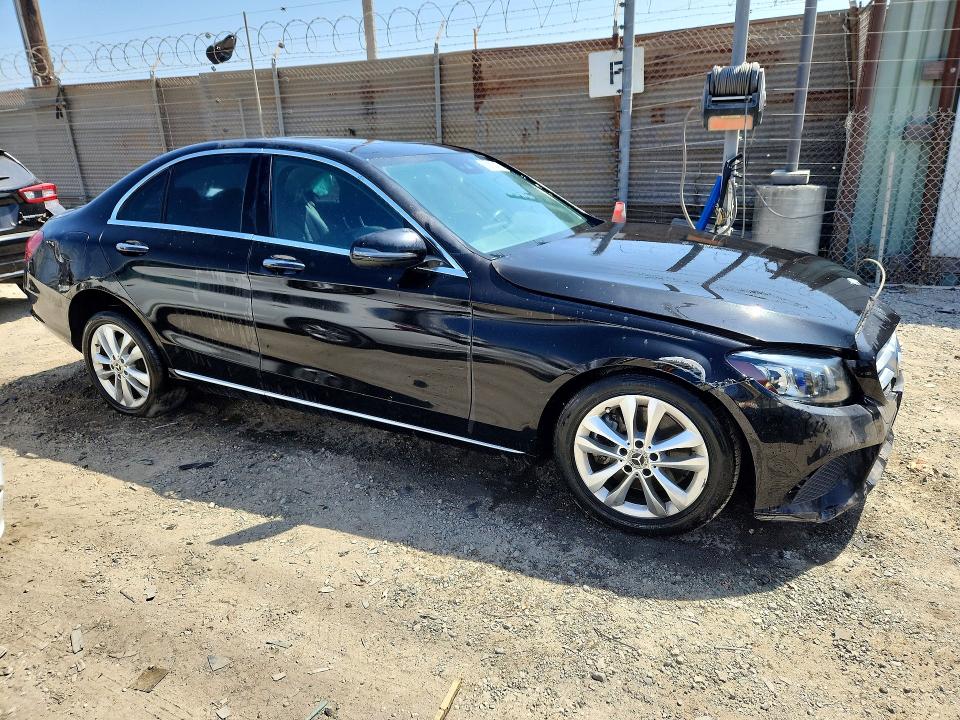 2020 Mercedes-benz C მანქანა იყიდება აუქციონზე, vin: 55SWF8EB8LU324769, აუქციონის ნომერი: 63377246