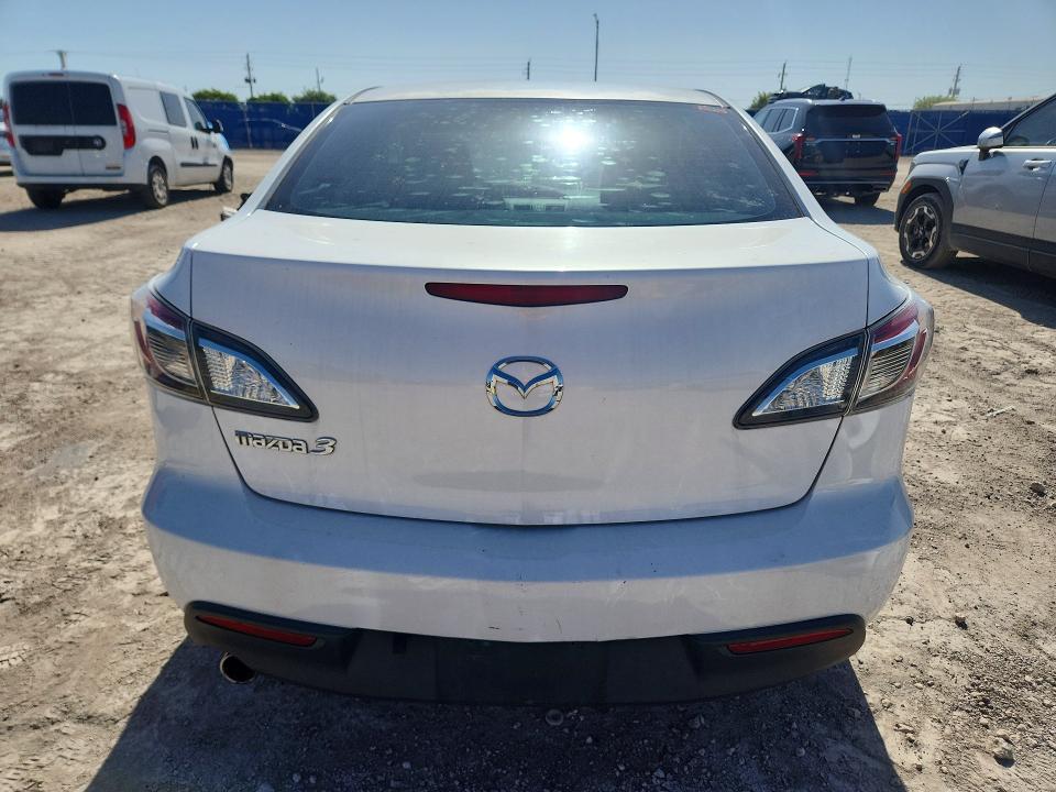 65521356 :رقم المزاد ، JM1BL1VF6B1487477 vin ، 2011 Mazda 3 مزاد بيع
