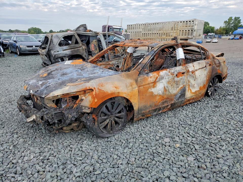 63870276 :رقم المزاد ، 1HGCP2F86CA053870 vin ، 2012 Honda Accord مزاد بيع