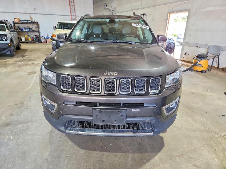 65449626 :رقم المزاد ، 3C4NJDCB6LT185427 vin ، 2020 Jeep Compass مزاد بيع