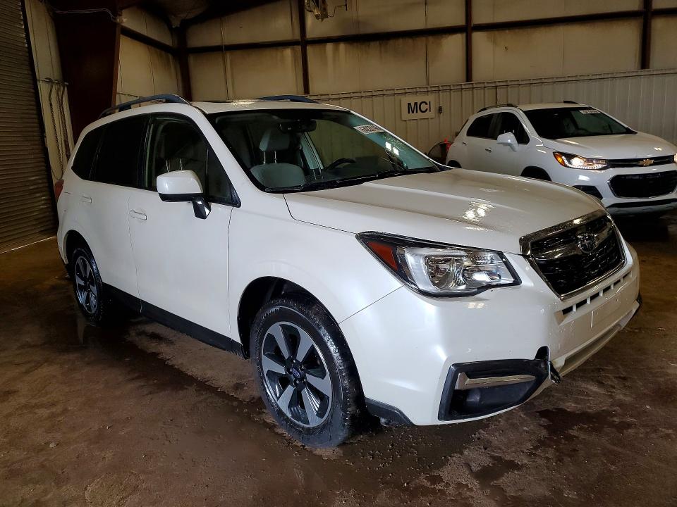 Продажа на аукционе авто 2017 Subaru Forester, vin: JF2SJAECXHH546611, номер лота: 64035196