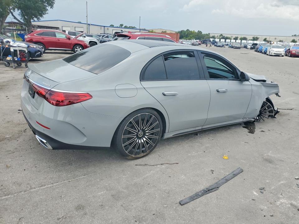 Продажа на аукционе авто 2025 Mercedes-benz E, vin: W1KLF4HB1SA092375, номер лота: 65797426