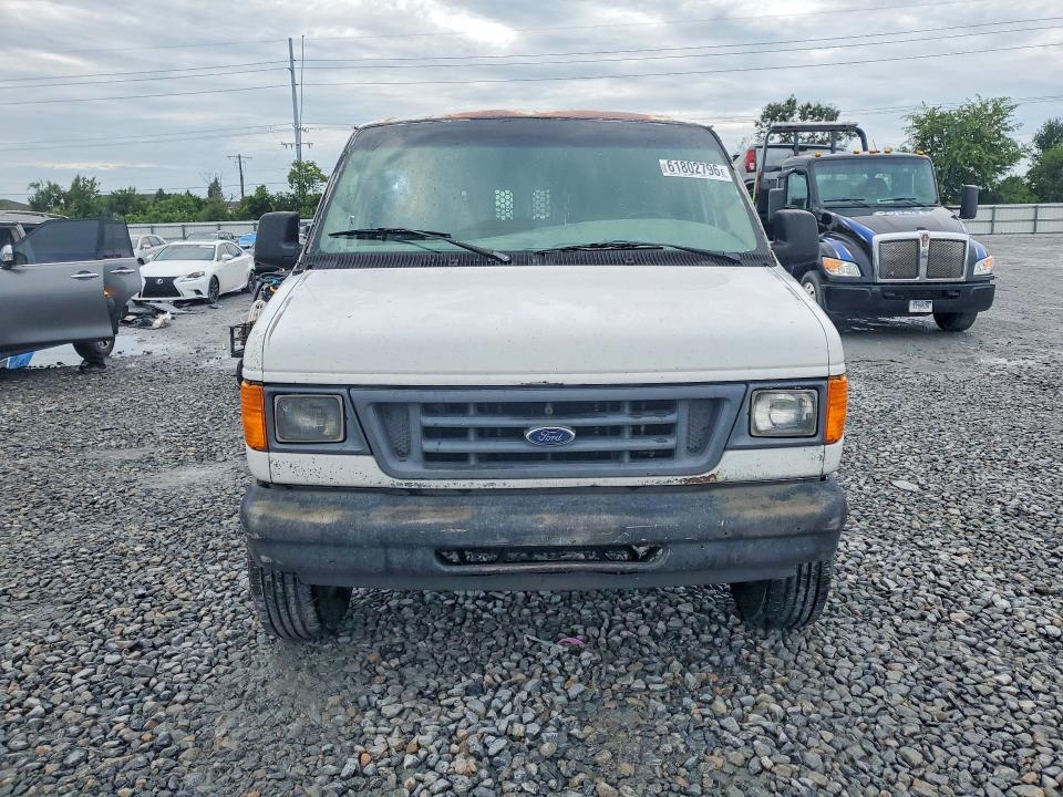 61802796 :رقم المزاد ، 1FTNE24L86DA36771 vin ، 2006 Ford Econoline مزاد بيع