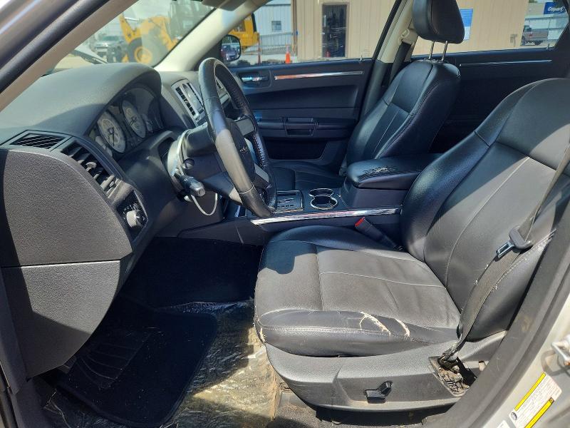 65087446 :رقم المزاد ، 2C3CA5CV3AH284627 vin ، 2010 Chrysler 300 مزاد بيع