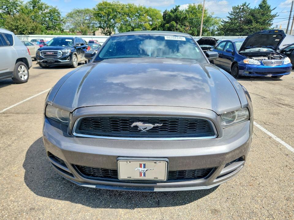 Продажа на аукционе авто 2014 Ford Mustang, vin: 1ZVBP8EM5E5229604, номер лота: 66394376