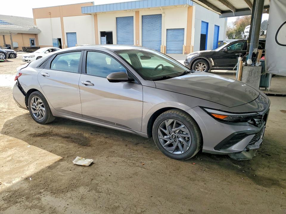 2025 Hyundai Elantra Hybrid მანქანა იყიდება აუქციონზე, vin: KMHLM4DJ6SU148978, აუქციონის ნომერი: 65190246