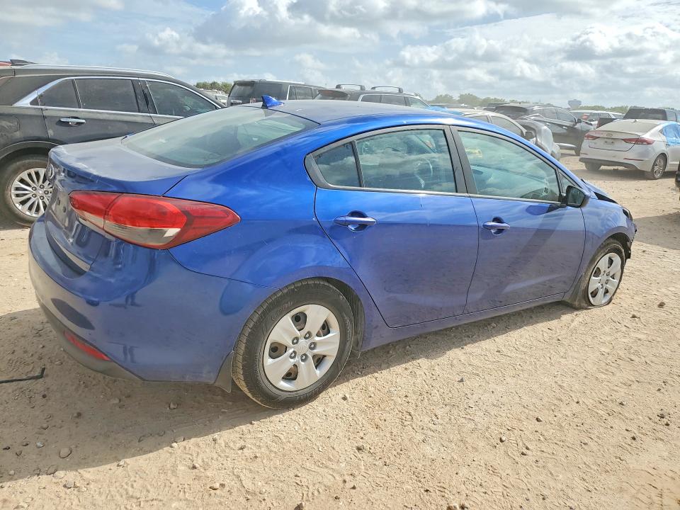 Продажа на аукционе авто 2017 Kia Forte, vin: 3KPFK4A70HE113988, номер лота: 64140246