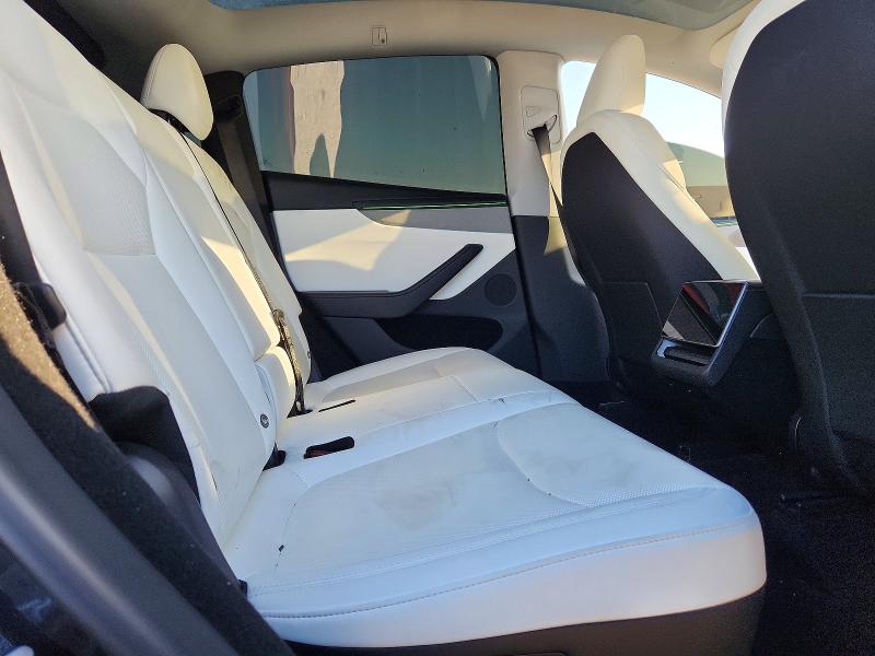 2026 Tesla Model Y მანქანა იყიდება აუქციონზე, vin: 7SAYGDED0TF386011, აუქციონის ნომერი: 64251326