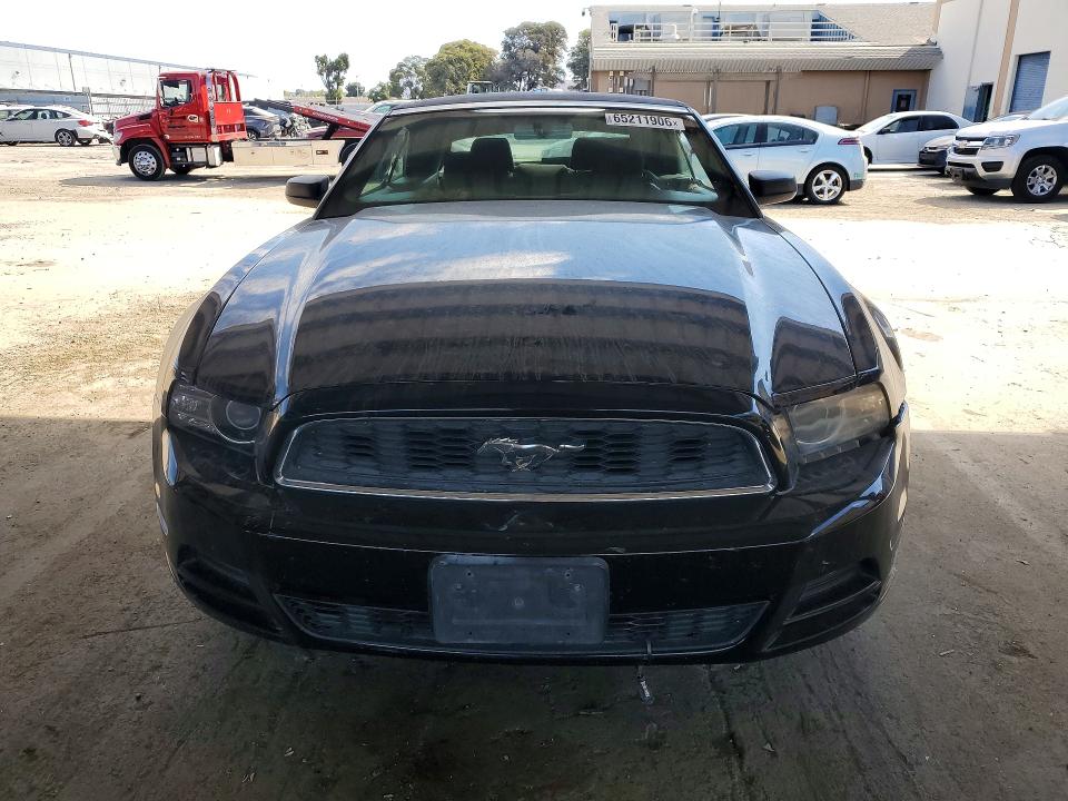 2013 Ford Mustang მანქანა იყიდება აუქციონზე, vin: 1ZVBP8EM1D5203919, აუქციონის ნომერი: 65211906