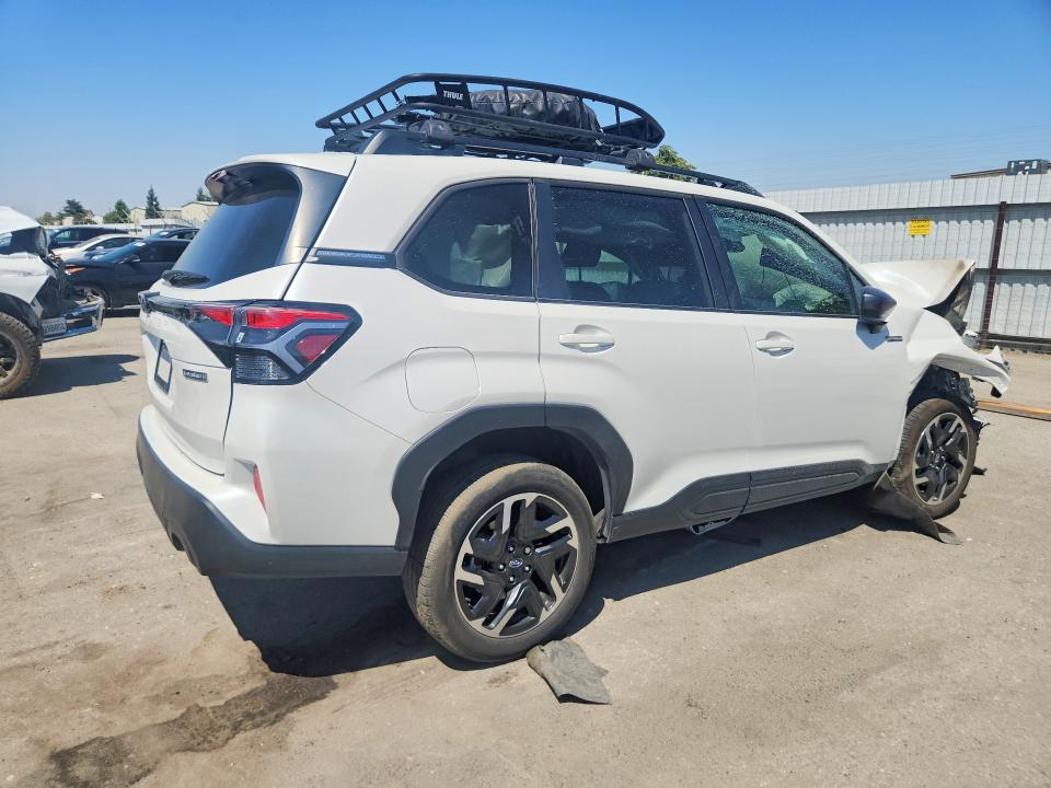 2025 Subaru Forester მანქანა იყიდება აუქციონზე, vin: JF2SLSED3SH424916, აუქციონის ნომერი: 63608336