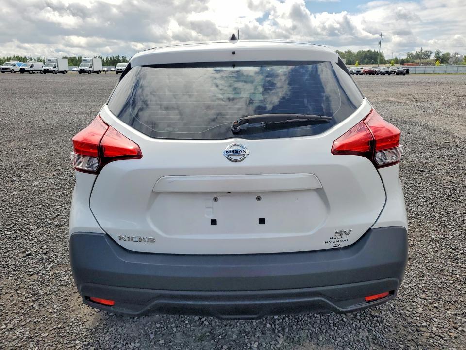 Aukcja sprzedaży 2018 Nissan Kicks, vin: 3N1CP5CU3JL519877, numer aukcji: 64203236