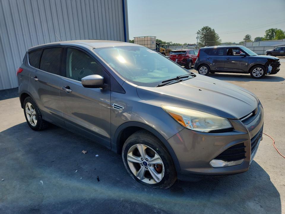 64451706 :رقم المزاد ، 1FMCU9GX6EUE04621 vin ، 2014 Ford Escape مزاد بيع
