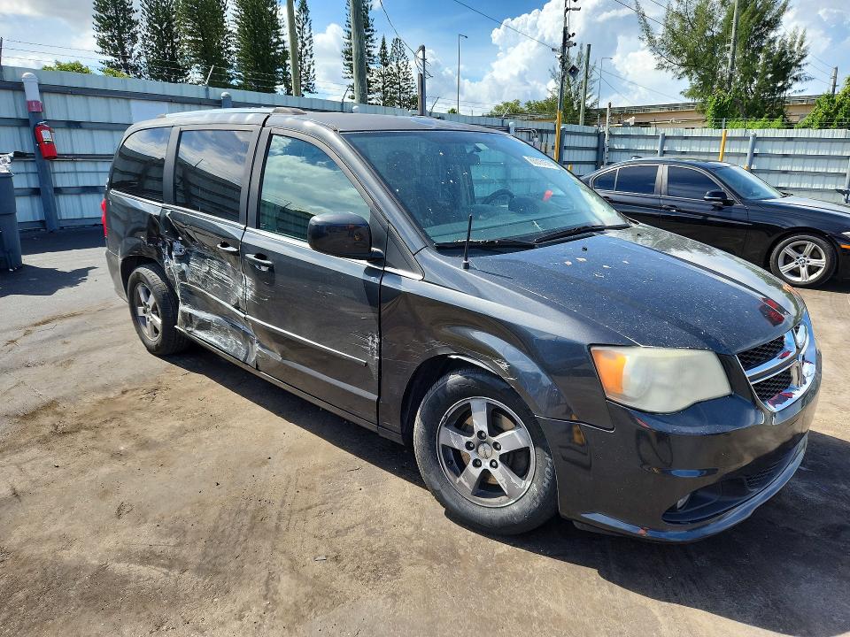 66316156 :رقم المزاد ، 2D4RN5DG0BR619738 vin ، 2011 Dodge Grand Caravan مزاد بيع