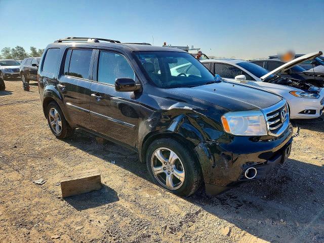 66512686 :رقم المزاد ، 5FNYF4H55FB026788 vin ، 2015 Honda Pilot مزاد بيع